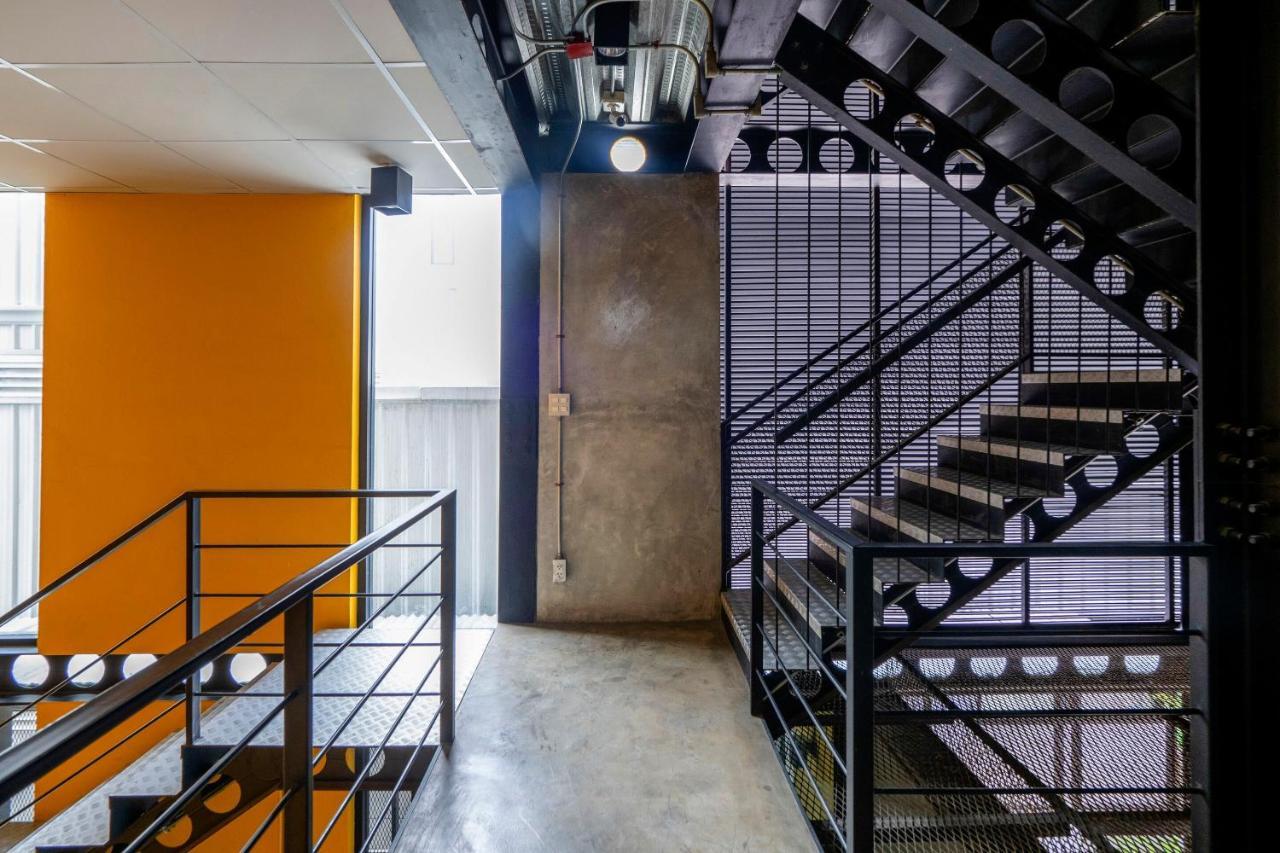 Oyo 1084 Guyasuka Ratchada Otel Bangkok Dış mekan fotoğraf