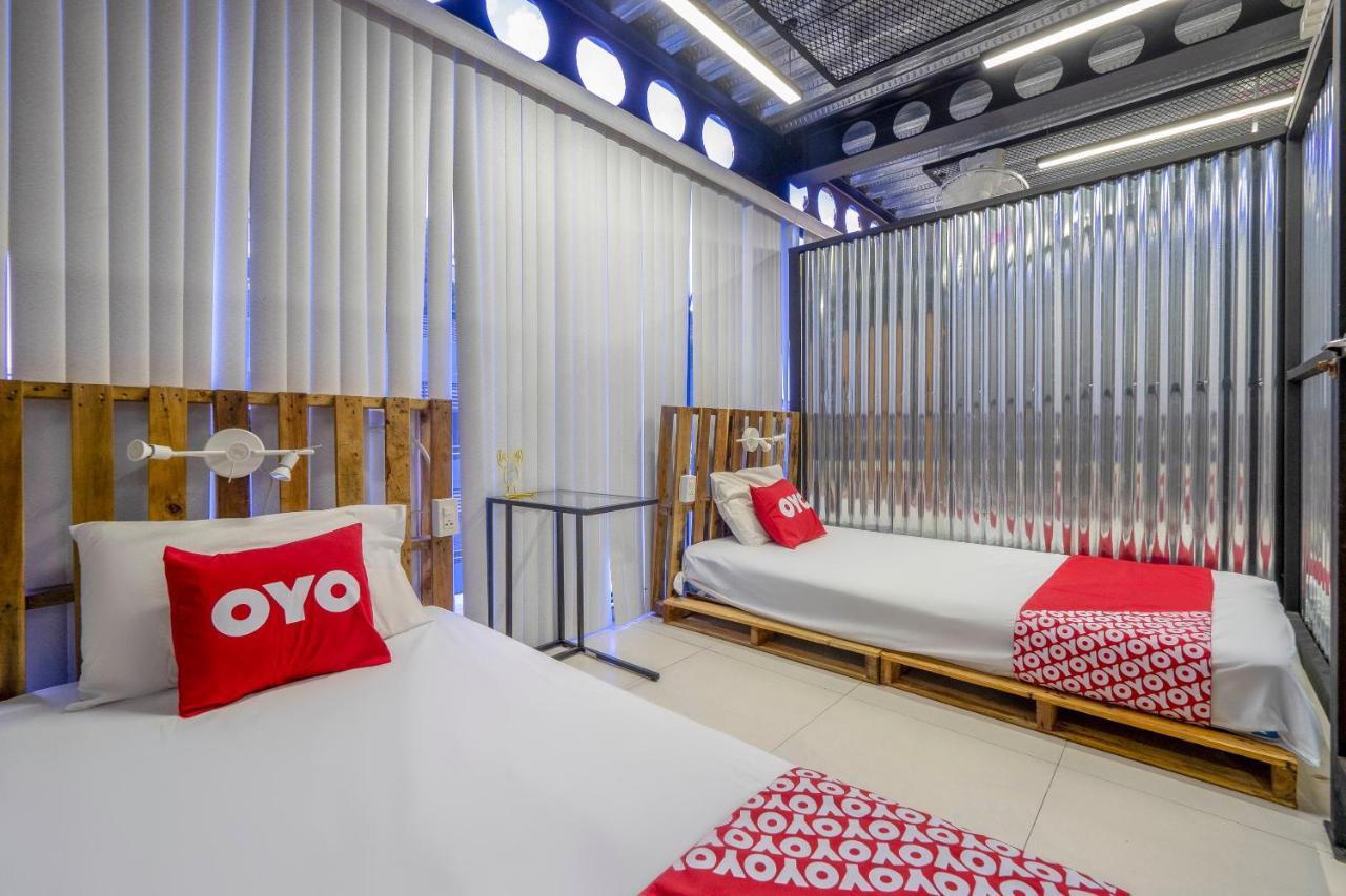 Oyo 1084 Guyasuka Ratchada Otel Bangkok Dış mekan fotoğraf