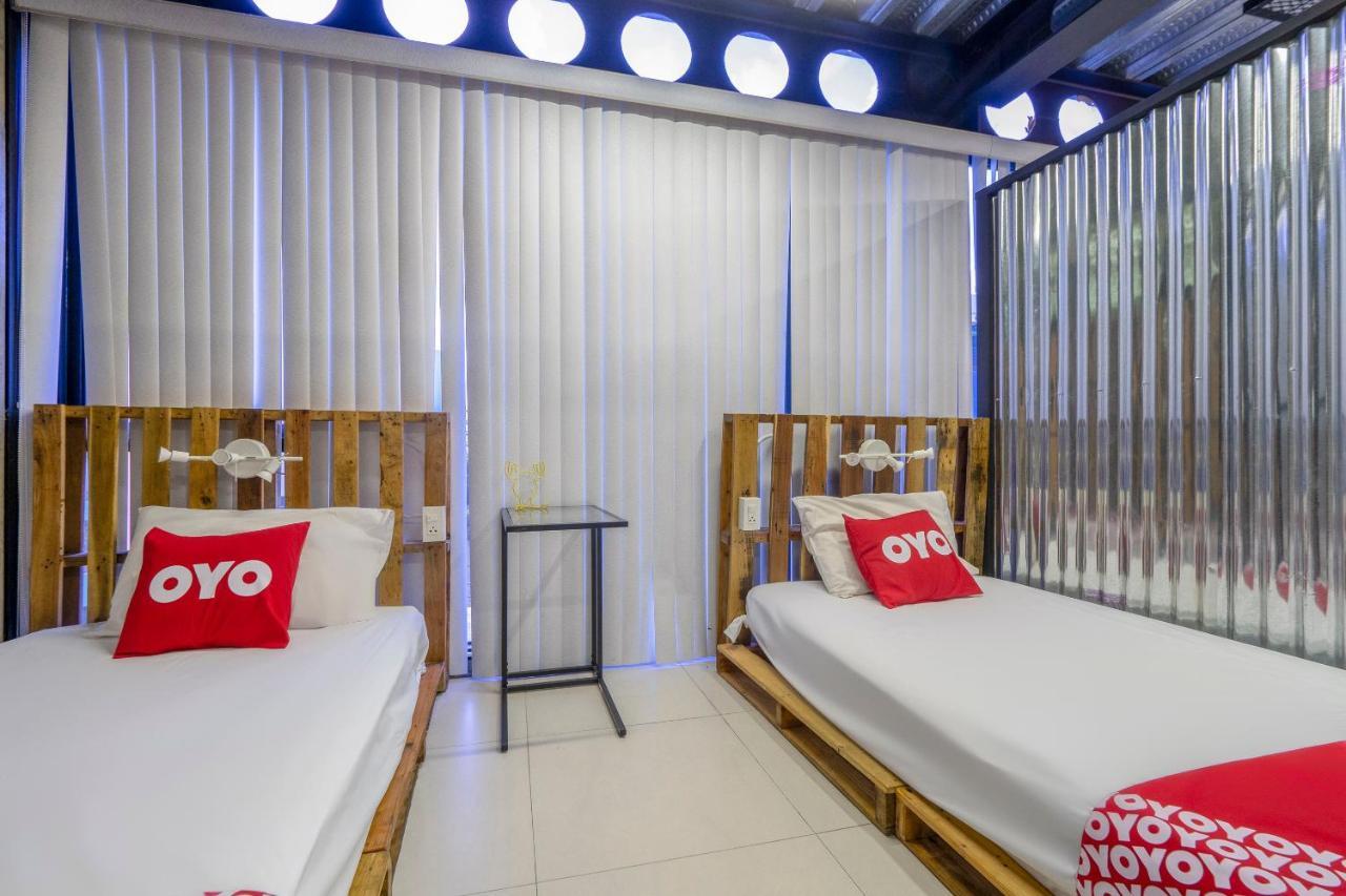 Oyo 1084 Guyasuka Ratchada Otel Bangkok Dış mekan fotoğraf